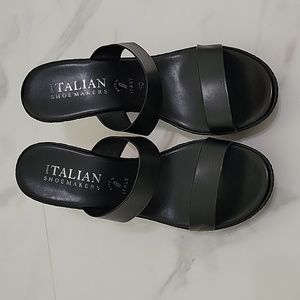 Woman 10 black high hill sandals